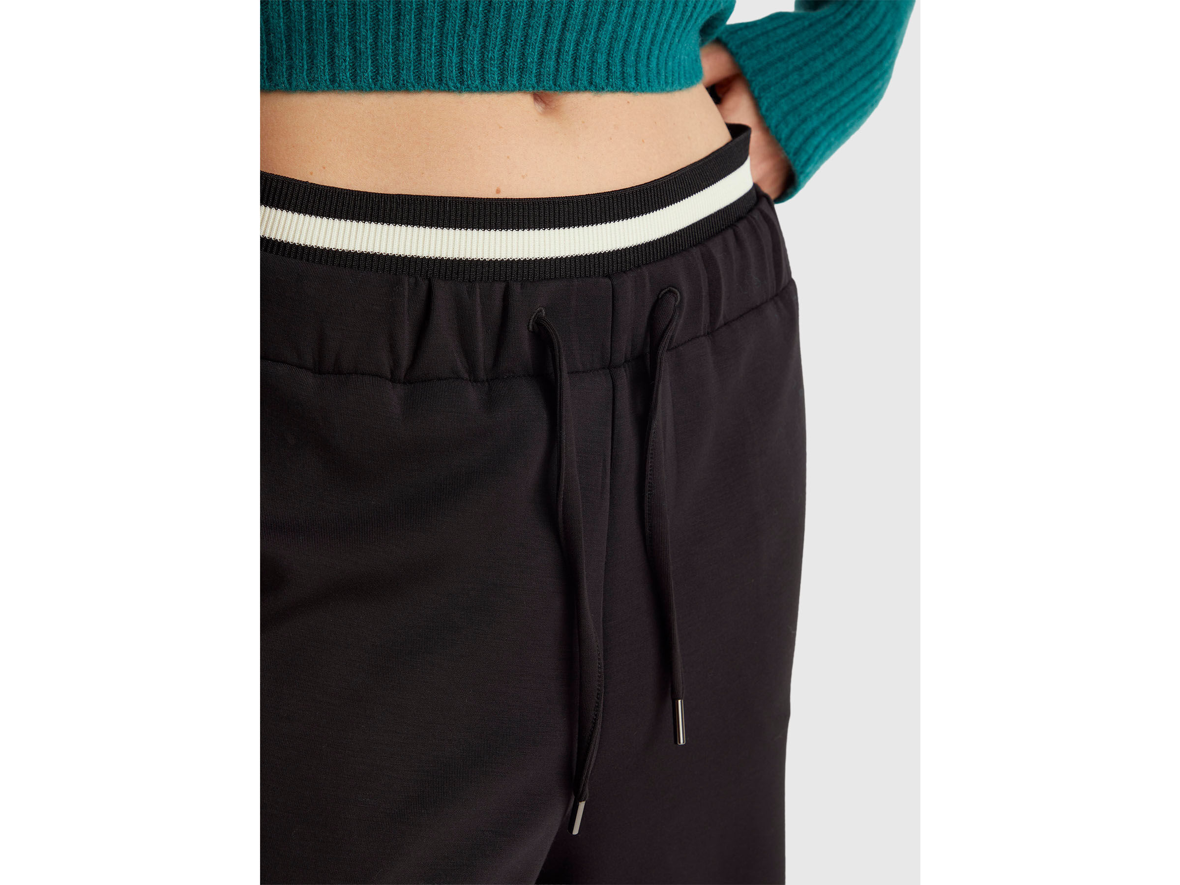 TROUSERS Women image number 4